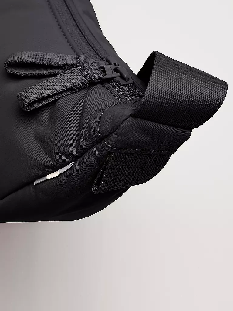 GOT BAG | Gürteltasche CLOUD MOON BAG Small | schwarz
