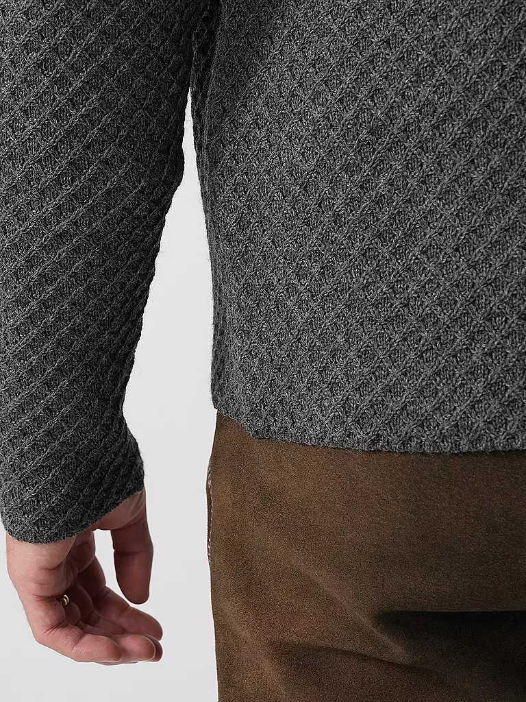 GOTTSEIDANK | Trachtenstrickjacke XAVER | hellgrau