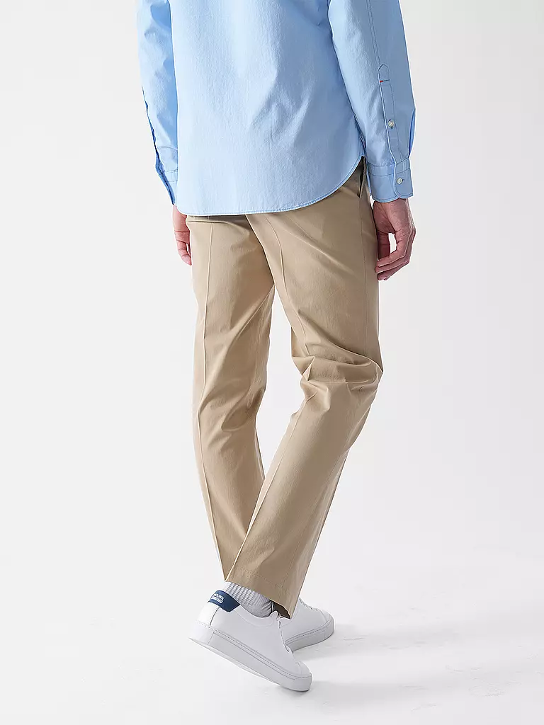 HILTL | Chino Regular Fit PEAKER | olive