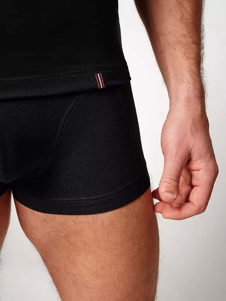 HUBER | Unterhemd black | weiss