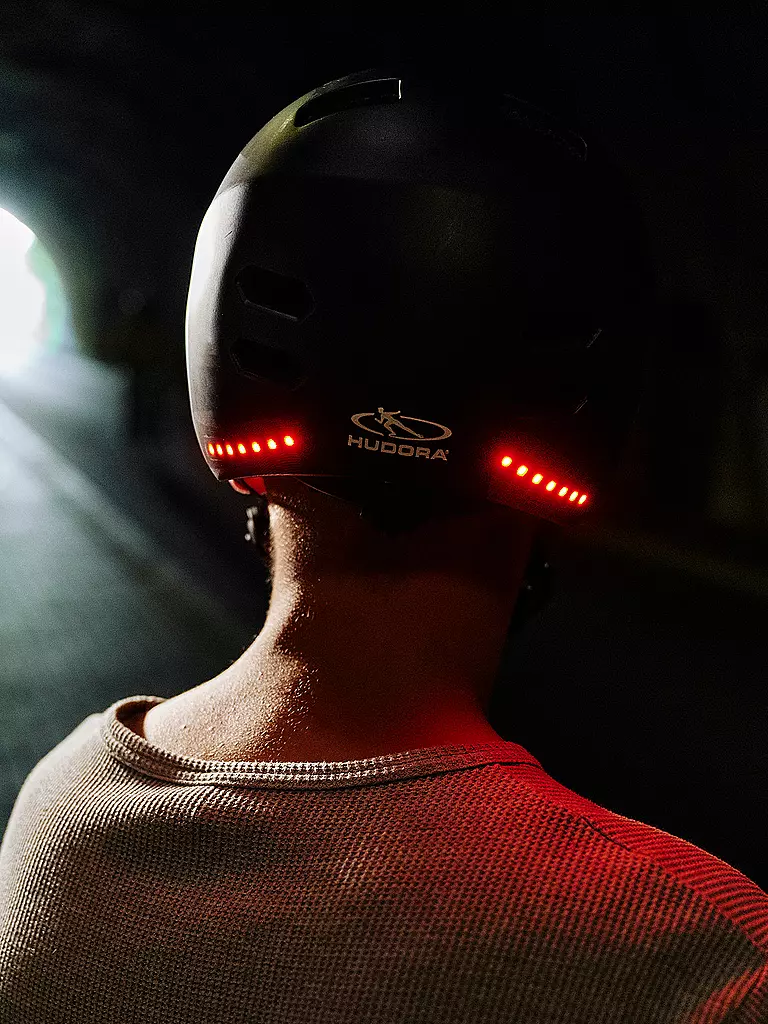 HUDORA | Skaterhelm LED, schwarz Größe L | schwarz