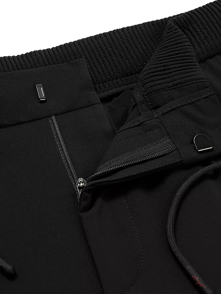 HUGO | Chino Extra Slim Fit HOWIE 232X | schwarz