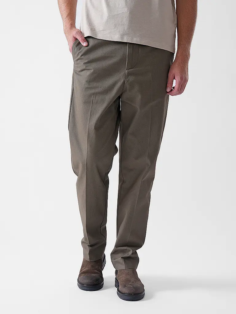 HUGO | Chino GENAR253 | 