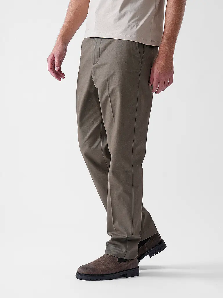 HUGO | Chino GENAR253 | 