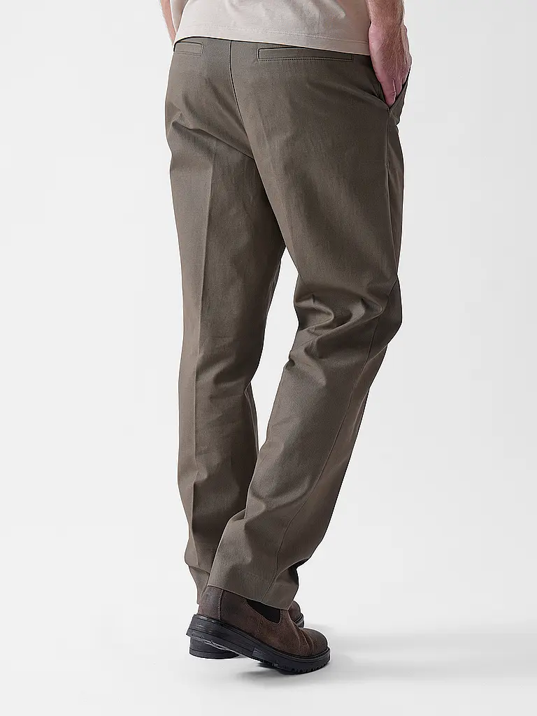 HUGO | Chino GENAR253 | 