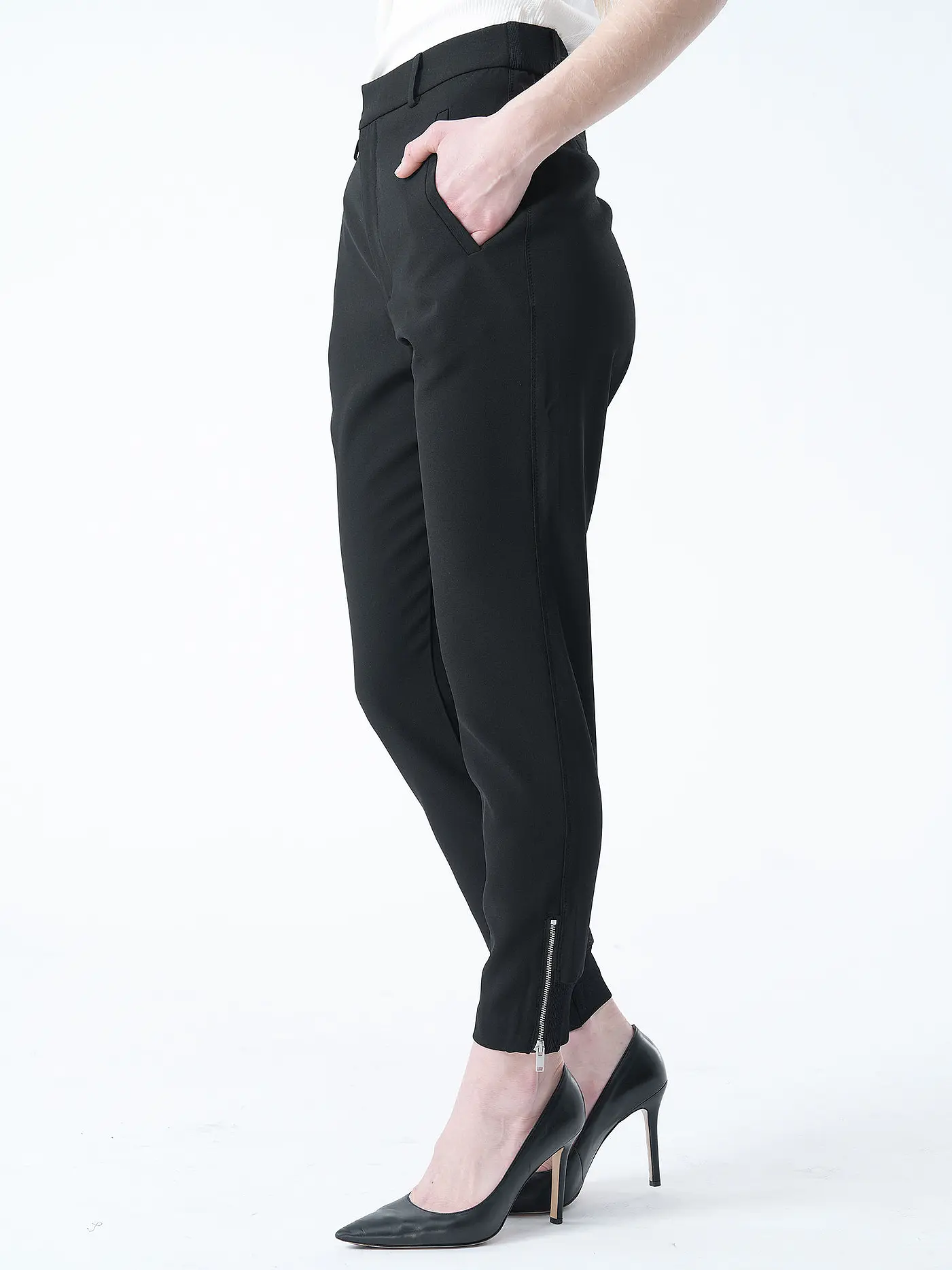 IN WEAR | Hose Jogging Fit NICA | schwarz