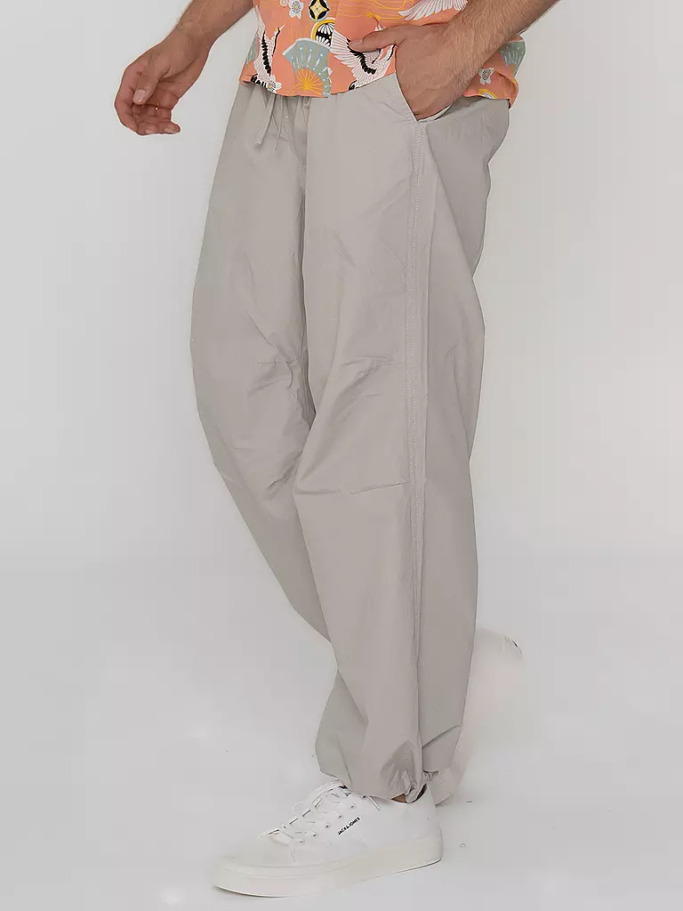 JACK & JONES | Jogginghose JPSTPARACHUTE JJPANT | schwarz