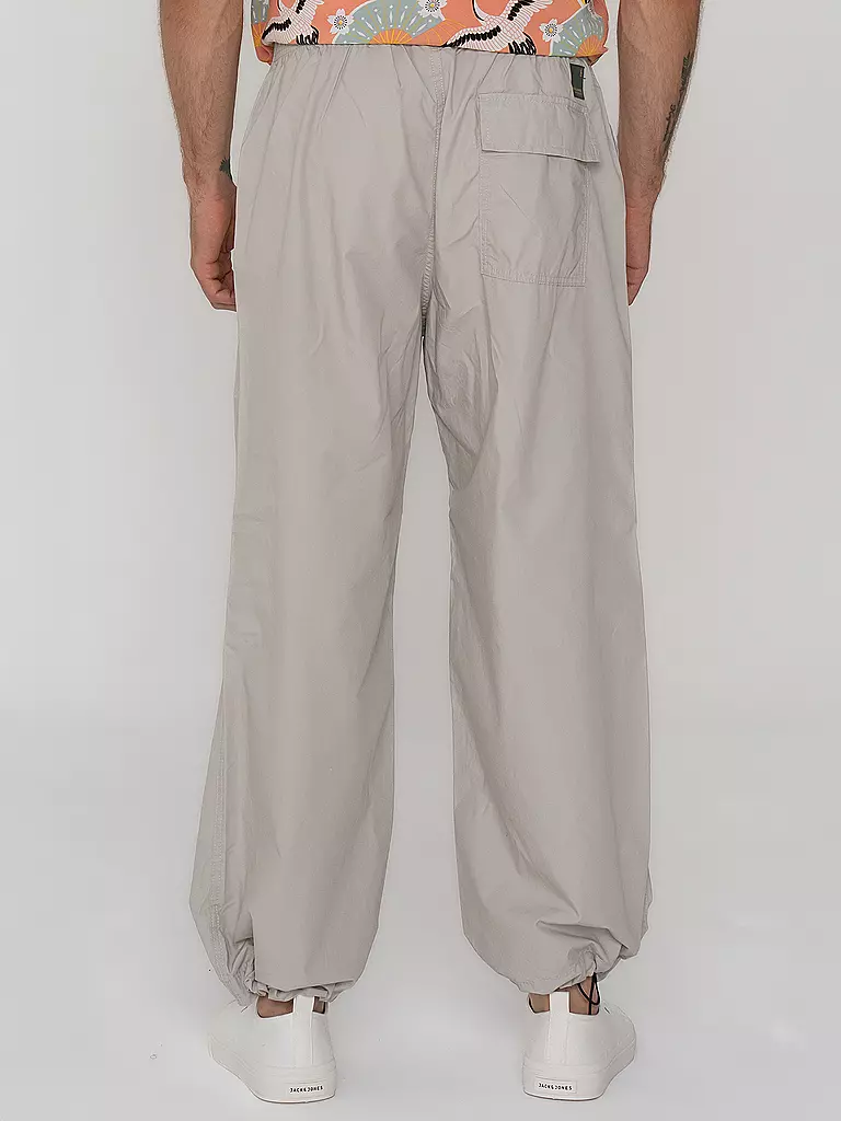 JACK & JONES | Jogginghose JPSTPARACHUTE JJPANT | schwarz