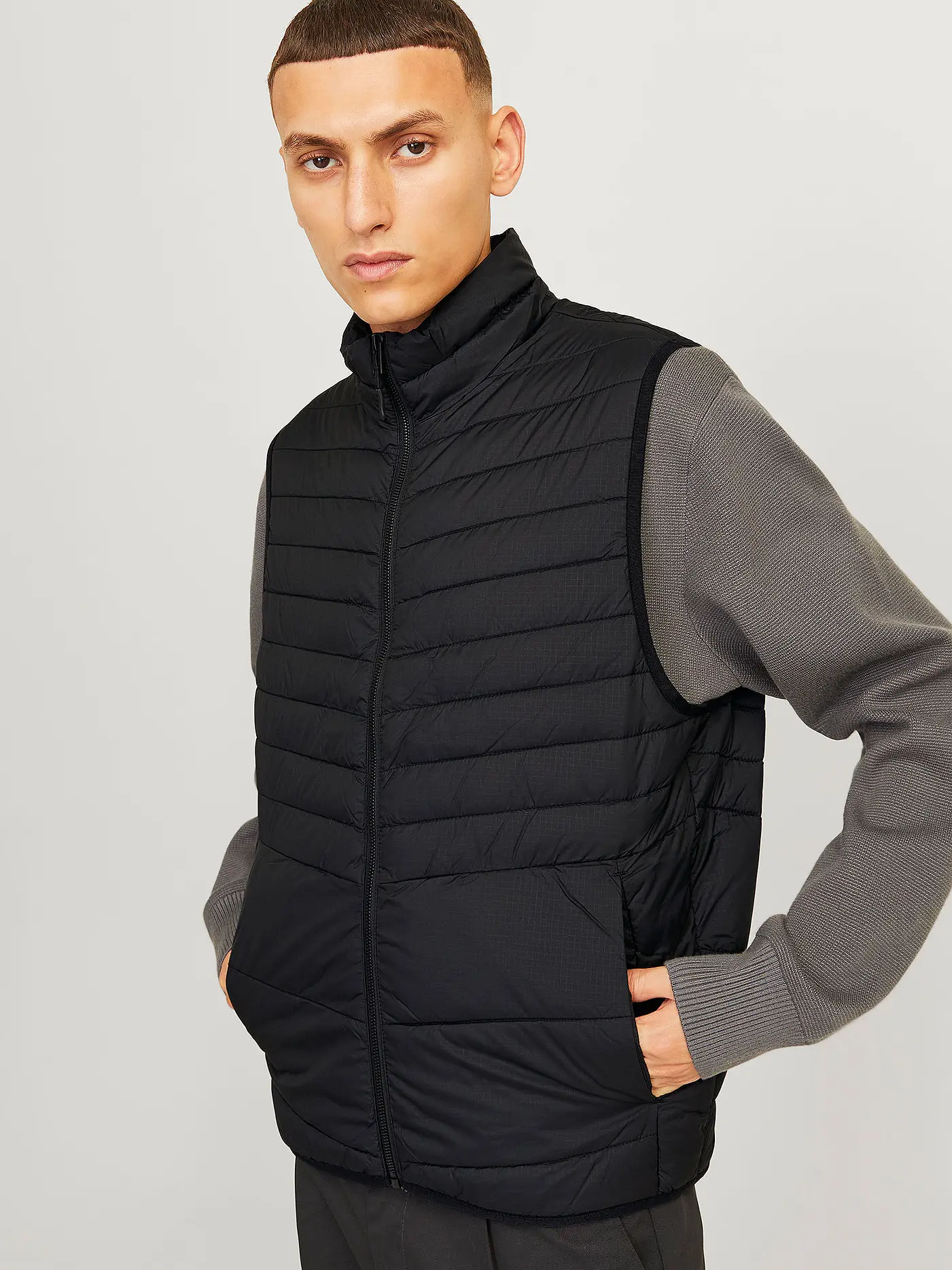 JACK & JONES | Steppgilet JJESTATE | schwarz