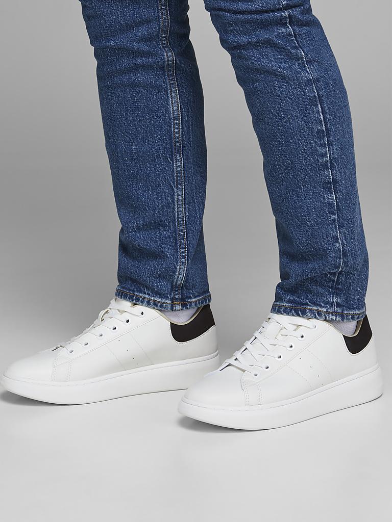 best sneakers to wear for pickleball