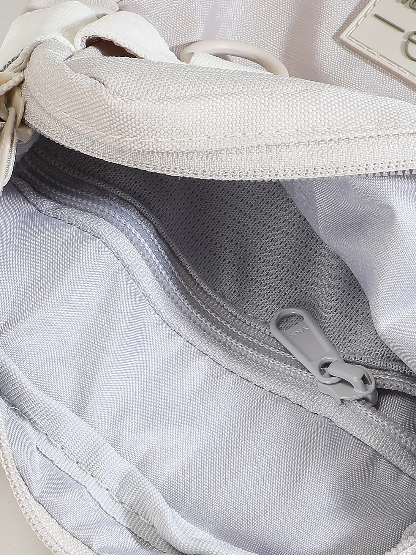 JOHNNY URBAN | Tasche - Umhängetasche JAYDEN | beige