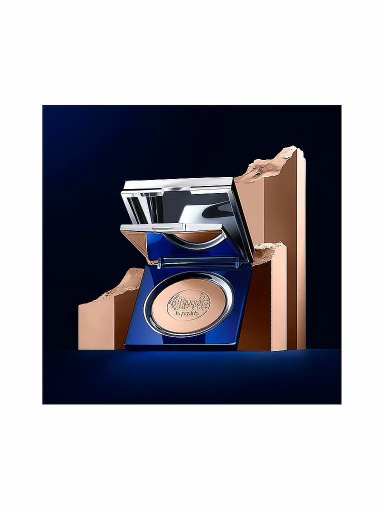 LA PRAIRIE | Skin Caviar Powder Foundation SPF15 (82 Satin Nude) | beige