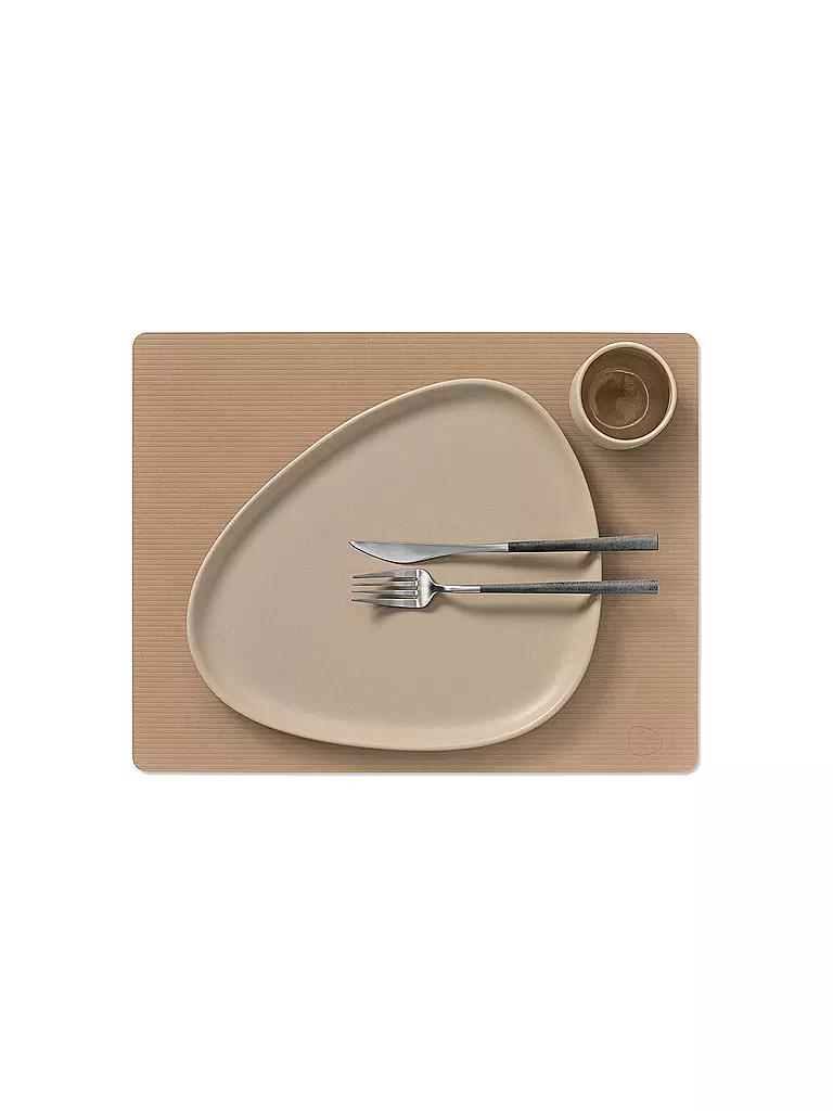 LIND DNA | Tischset 35x45cm CORDUROY ECKIG Nougat  | camel