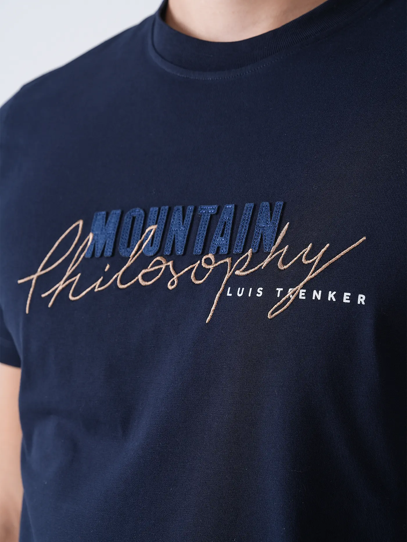 LUIS TRENKER | T-Shirt PHILOSOPHIST | dunkelblau