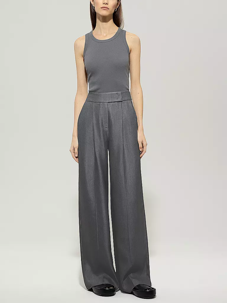 LUISA CERANO | Top  | grau