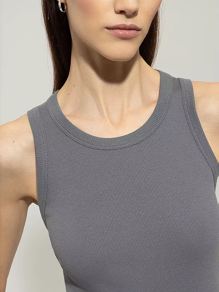 LUISA CERANO | Top  | grau