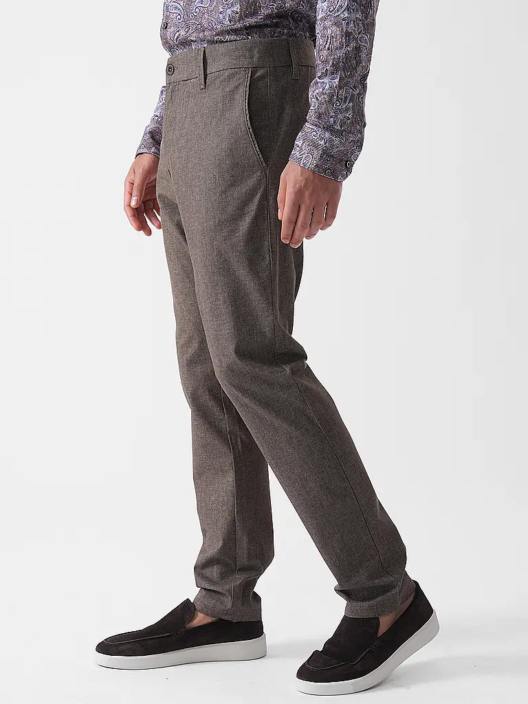 MAC | Chino LENNOX | 