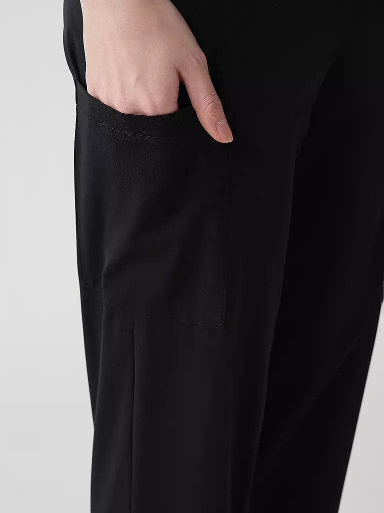 MARC CAIN | Cargohose FRANCA  | schwarz