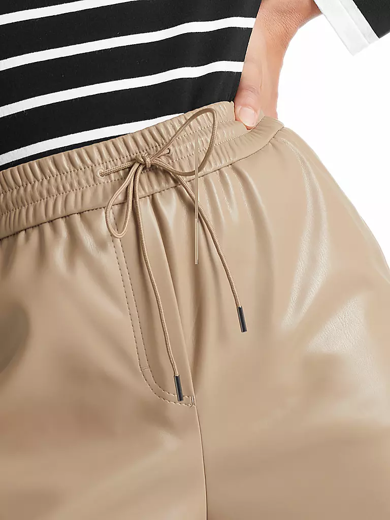 MARC CAIN | Shorts in Lederoptik | beige