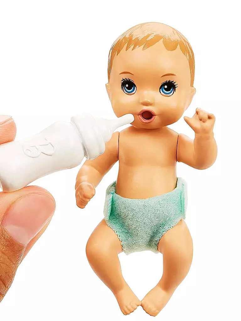 MATTEL | Barbie Skipper Babysitters Inc. Puppe mit Gitterbett, Baby & Zubehör Spielset (lila Strähnen) | keine Farbe