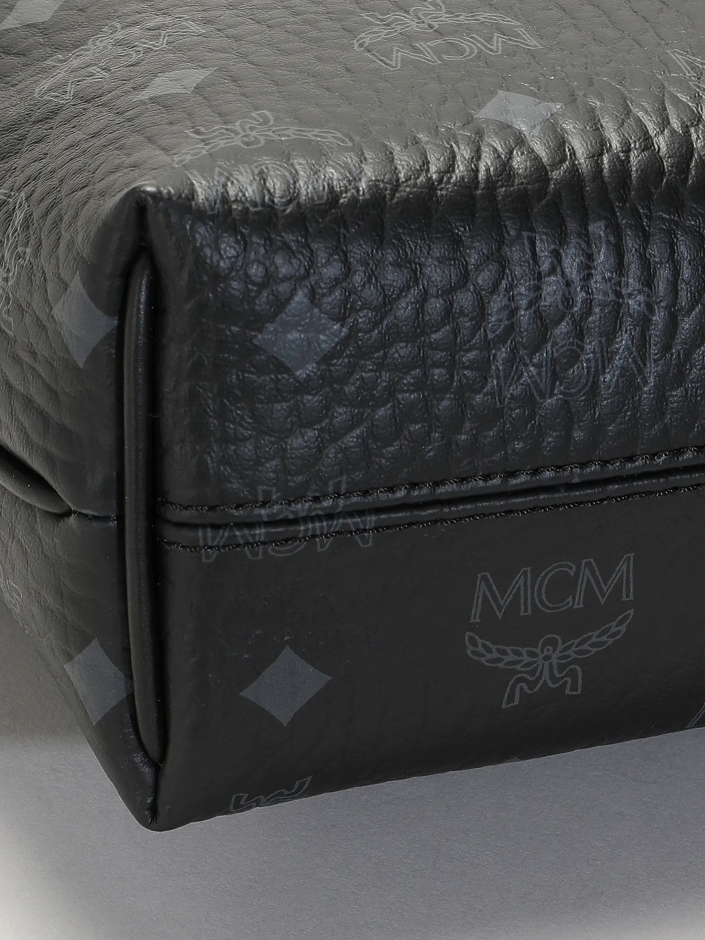 MCM | Ledertasche - Hobo AREN | schwarz