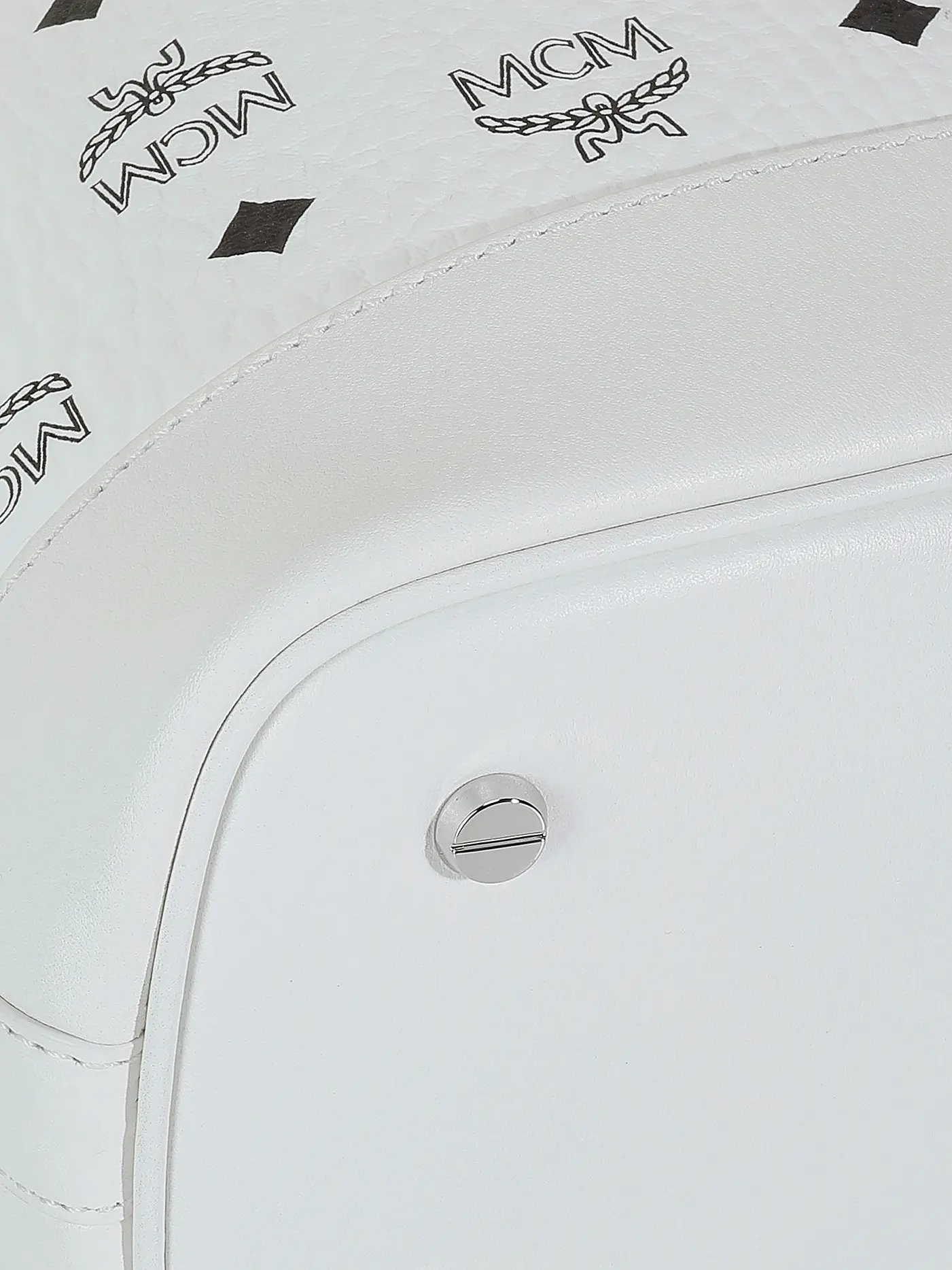 MCM | Tasche - Bucket Bag DESSAU M | weiss