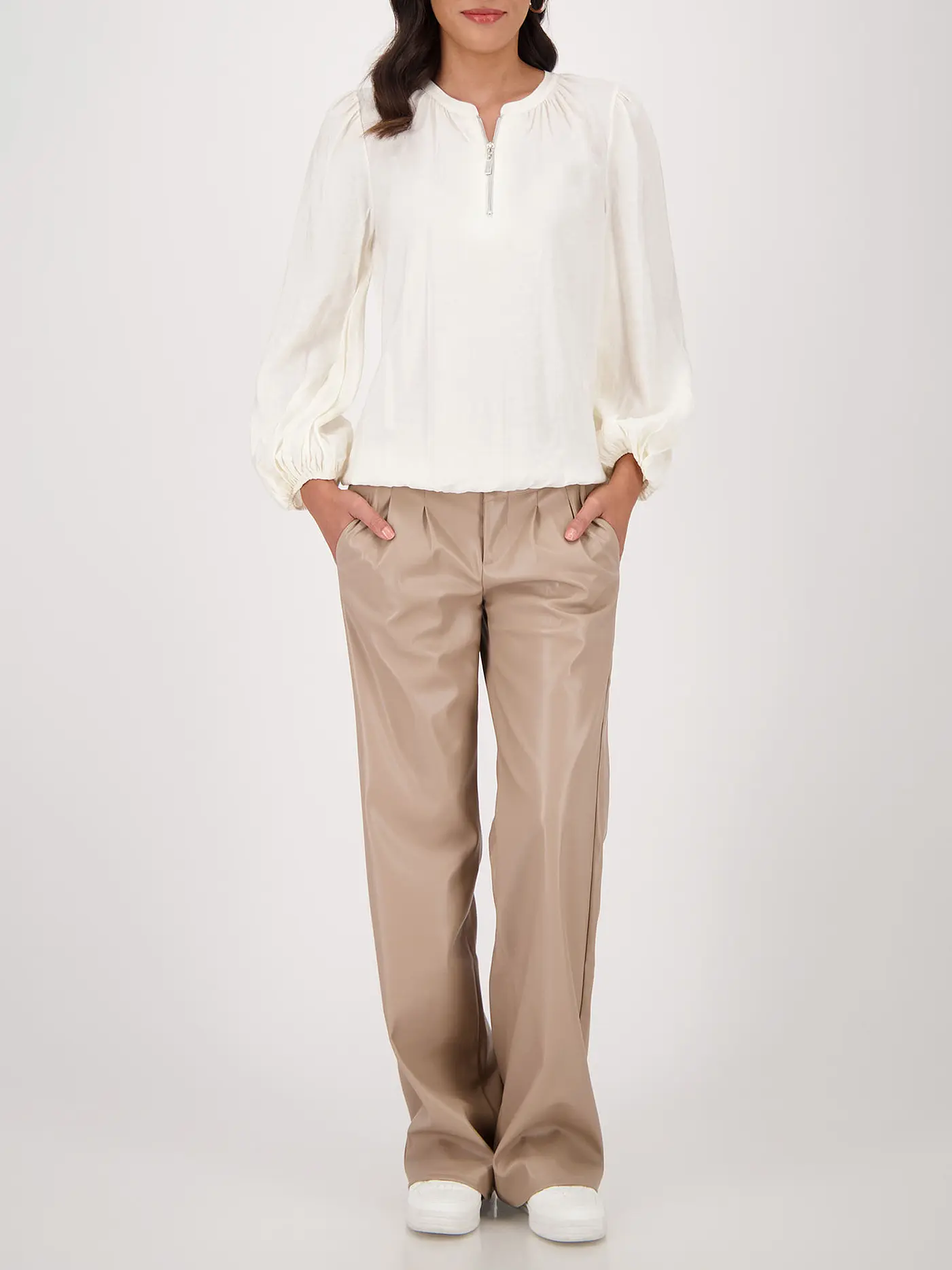 MONARI | Hose in Lederoptik | camel