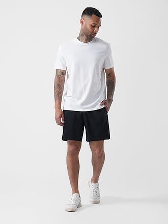 ON | Shorts FOCUS