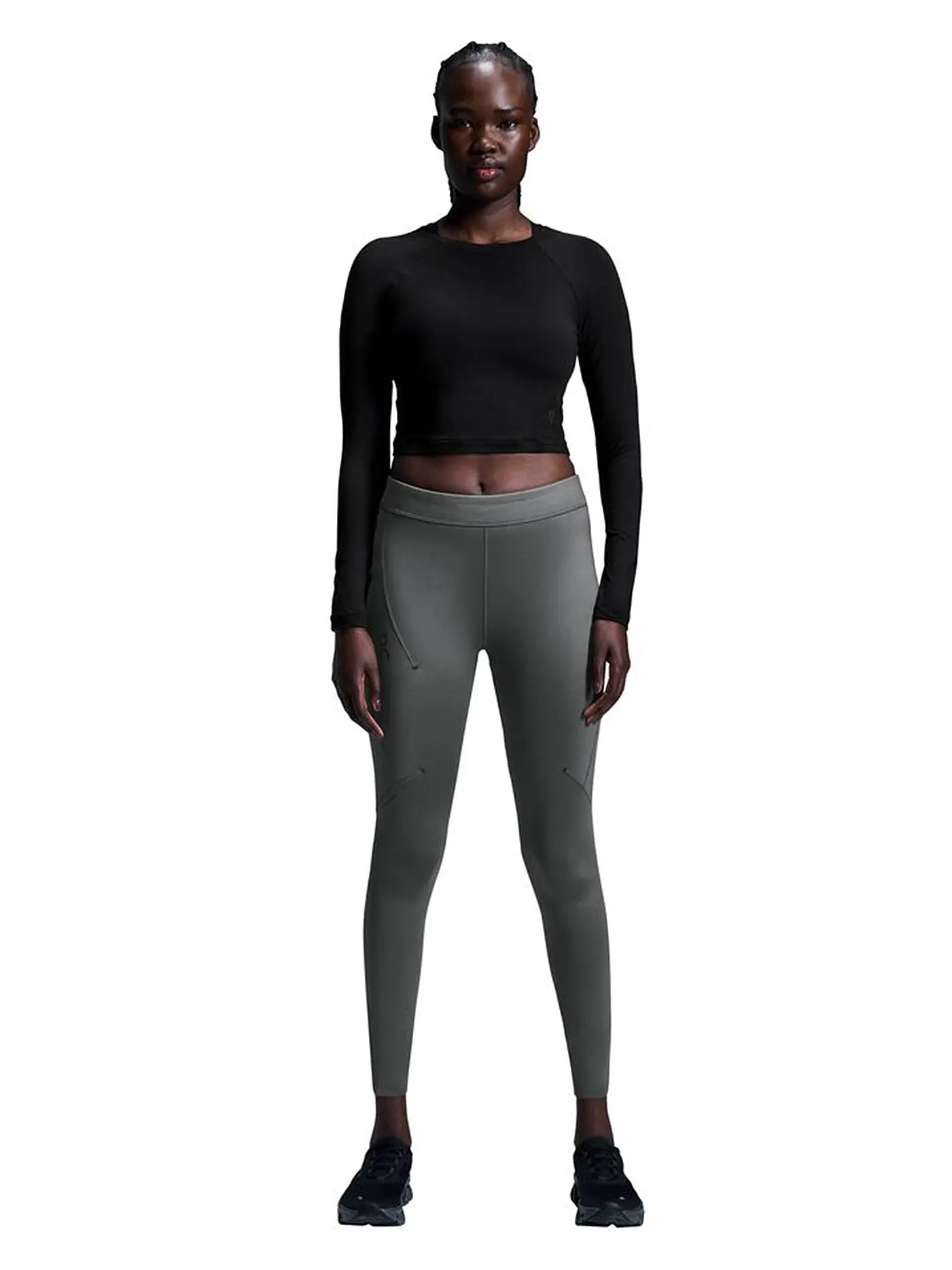 ON | Langarmshirt Cropped Fit  | schwarz