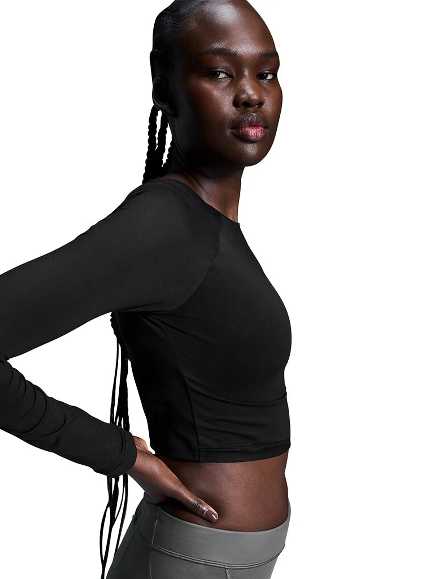 ON | Langarmshirt Cropped Fit  | schwarz