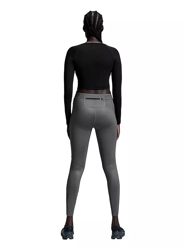 ON | Langarmshirt Cropped Fit | schwarz