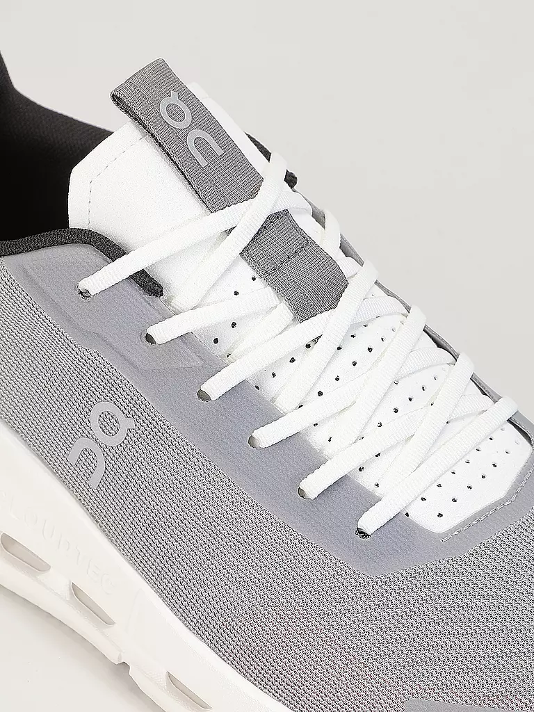 ON | Sneaker CLOUDNOVA FORM 2 | hellgrau