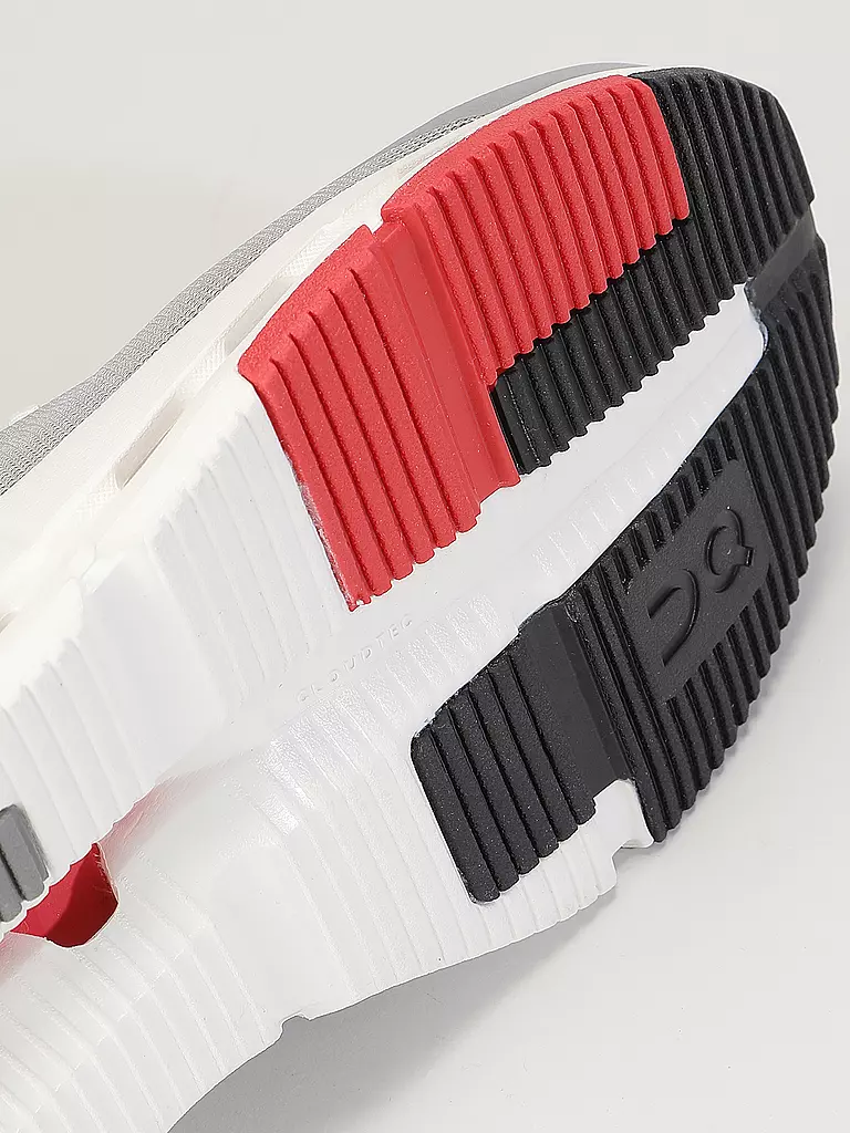 ON | Sneaker CLOUDNOVA FORM 2 | hellgrau