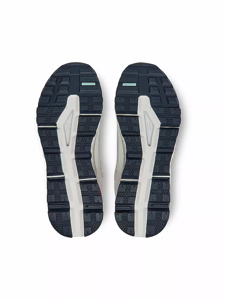 ON | Sneaker CLOUDTRAX PAD | weiss