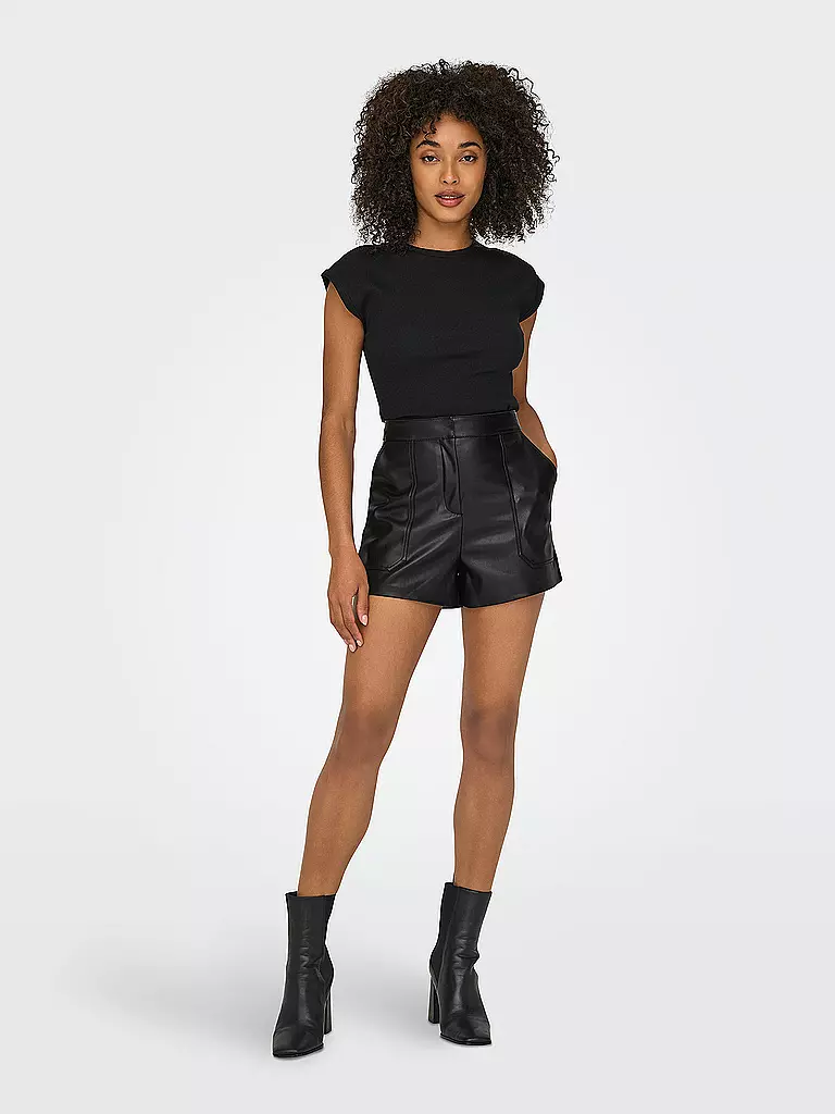 ONLY | Shorts in Lederoptik ONLTRICIA  | schwarz