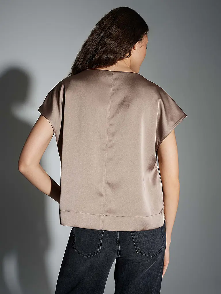 OPUS | Top FESTIVA | Camel
