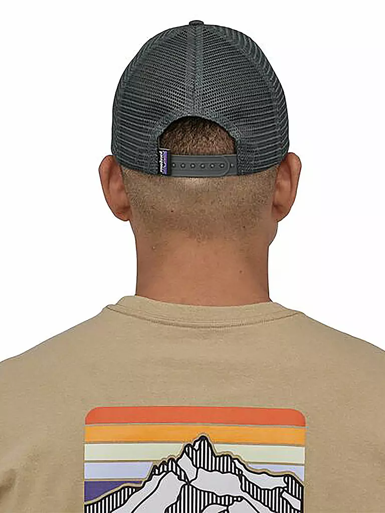 PATAGONIA | Kappe " P-6 Logo LoPro Trucker Hat " | grau