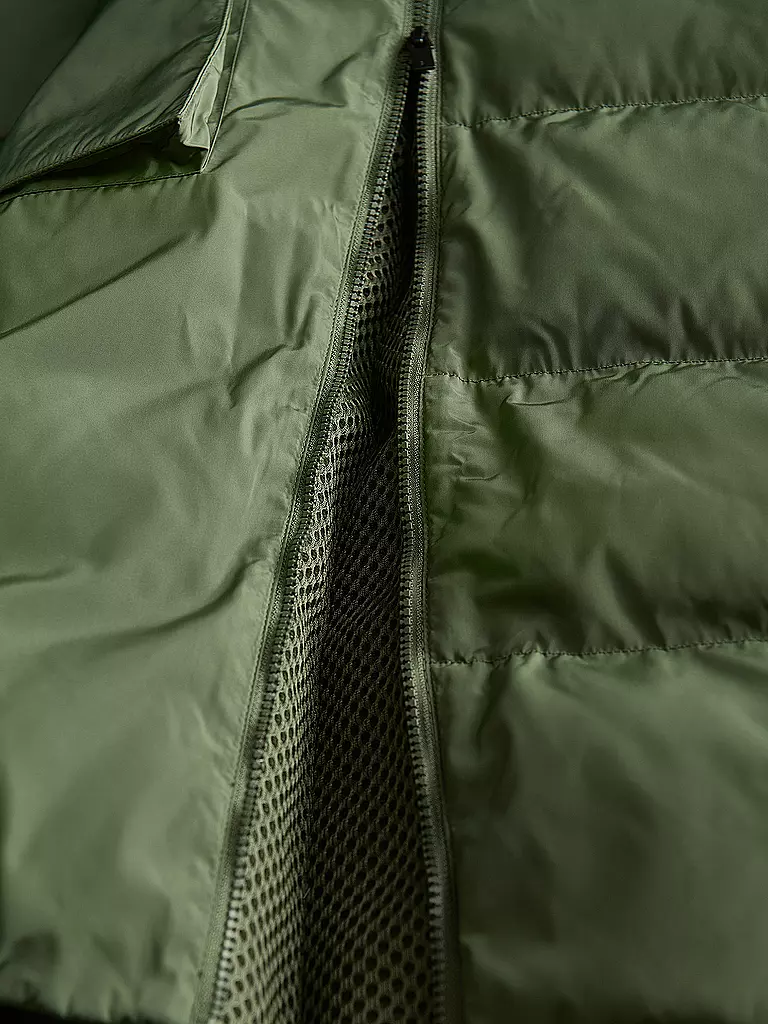 PEAK PERFORMANCE | Daunenmantel Stella | olive