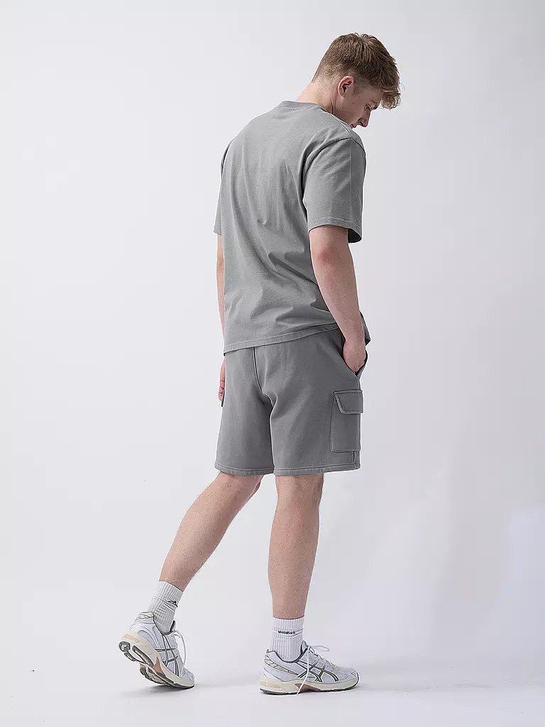 PEGADOR | Sweatshorts | grau