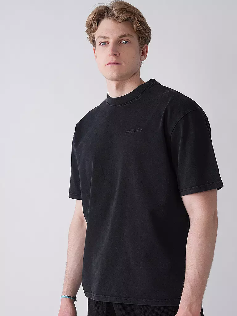 PEGADOR | T-Shirt | schwarz