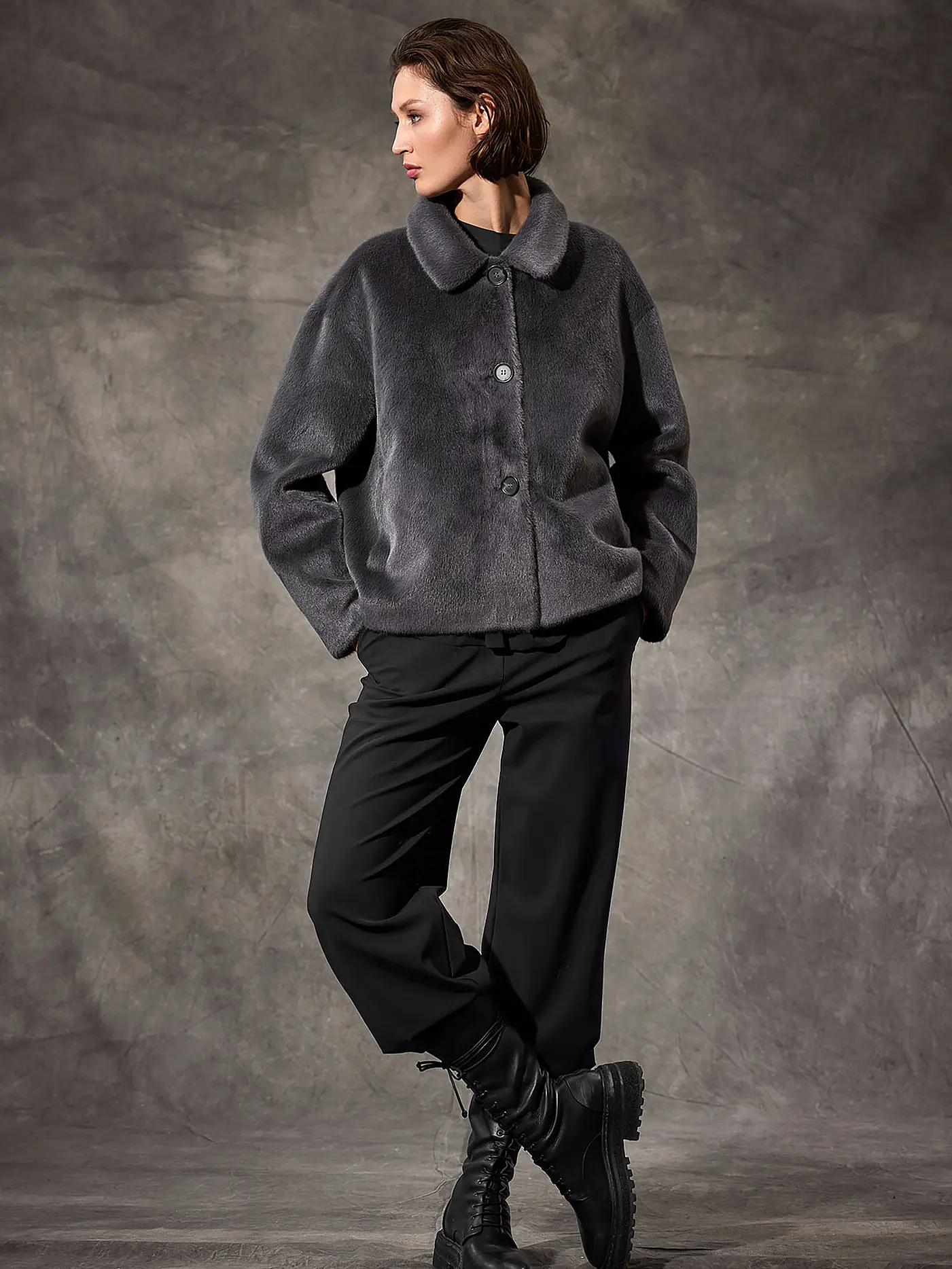 PRIDE TO BE | Jacke in Felloptik DARIA | grau