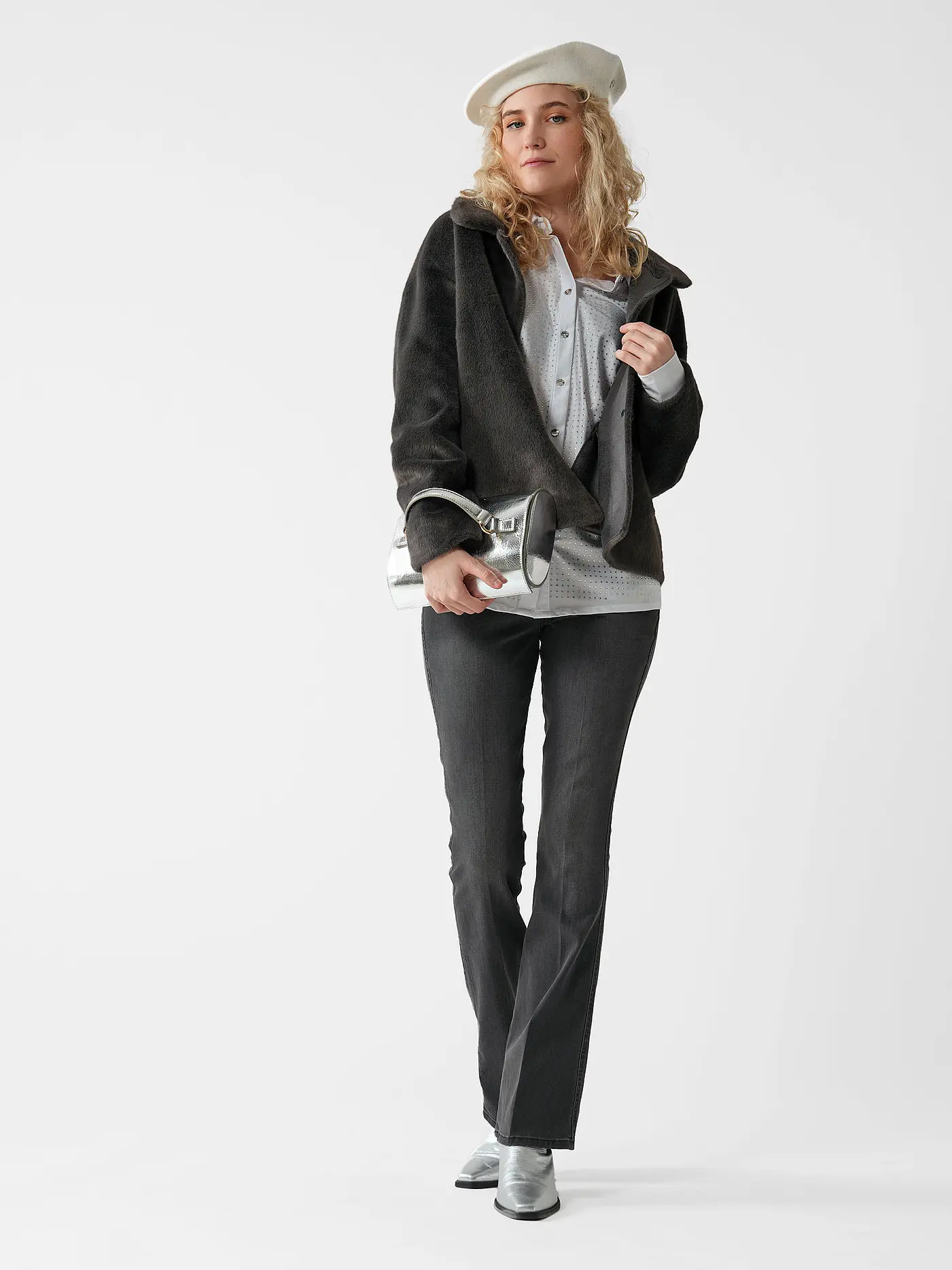 PRIDE TO BE | Jacke in Felloptik DARIA | grau