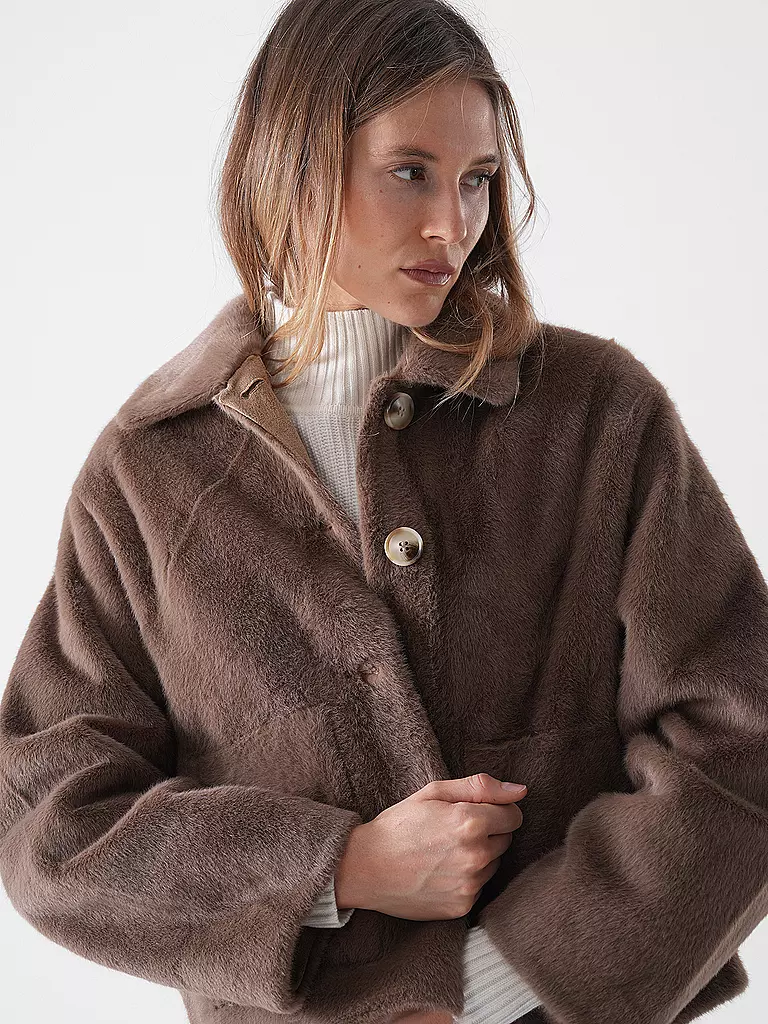 PRIDE TO BE | Jacke in Felloptik HELENA | hellbraun