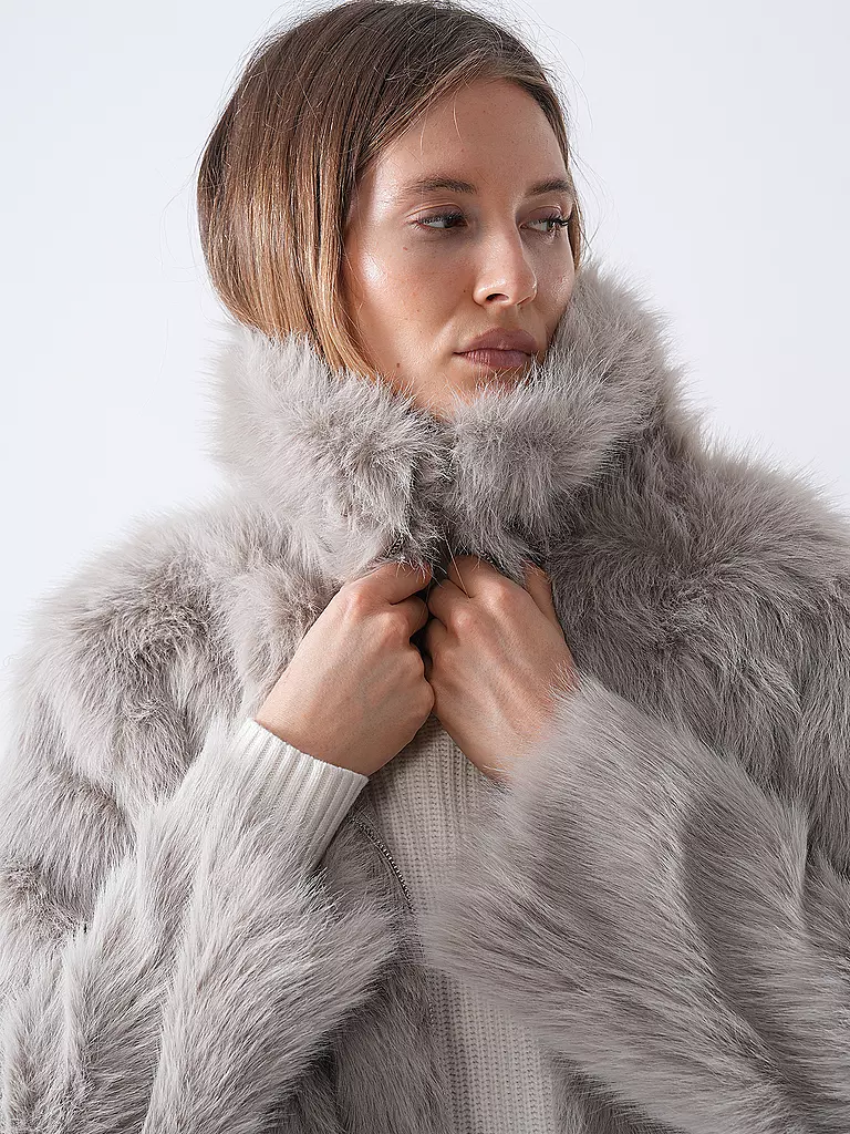 PRIDE TO BE | Jacke in Felloptik NEW XANA FAKE TOSCANA  | grau