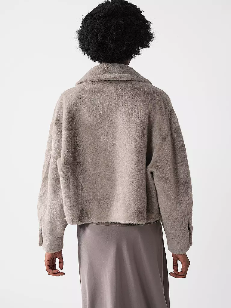 PRIDE TO BE | Jacke in Felloptik VANA | beige