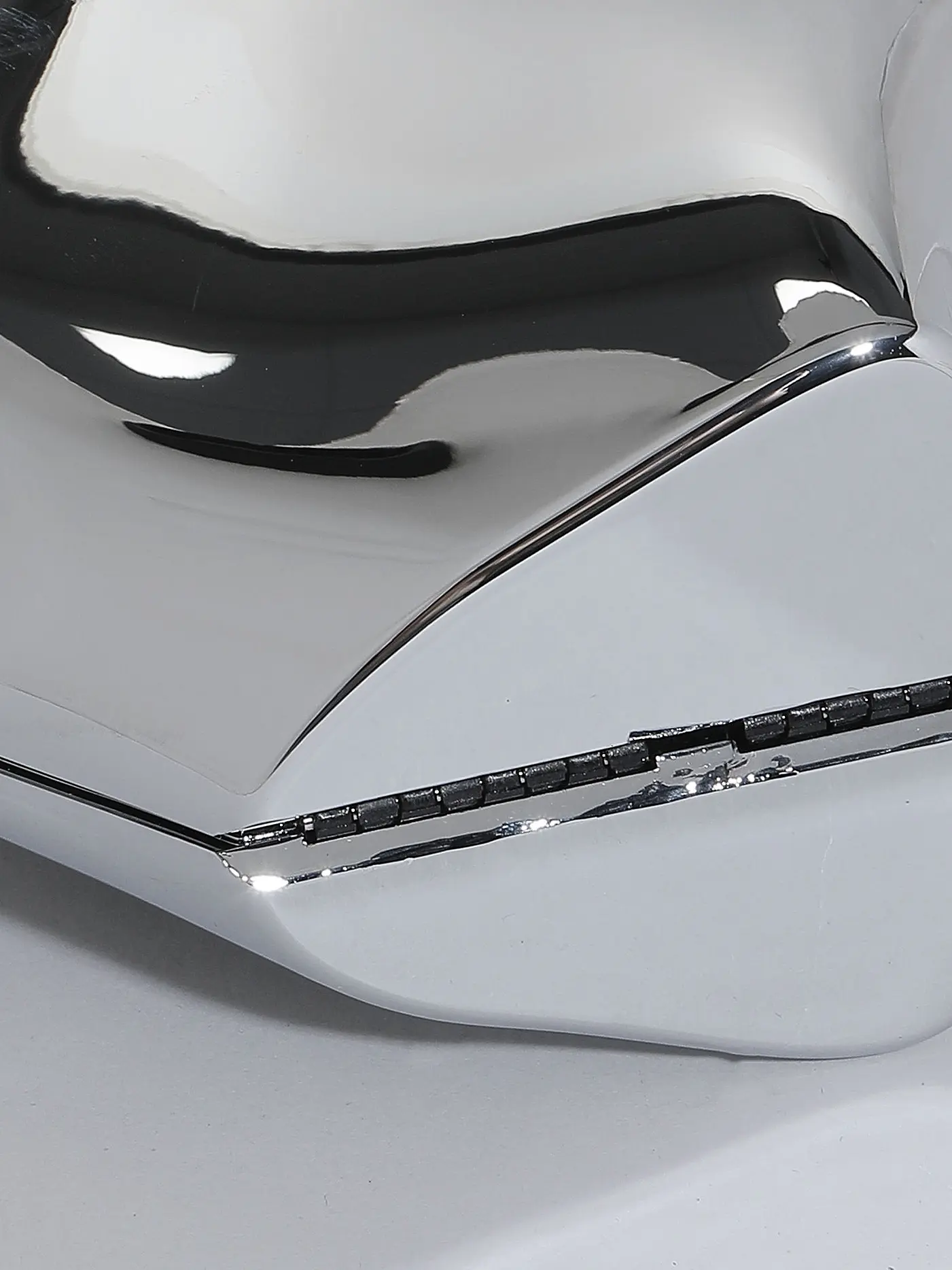 PUBLISHED BY | Ledertasche - Umhängetasche PHIL'S THIRD EYE | silber