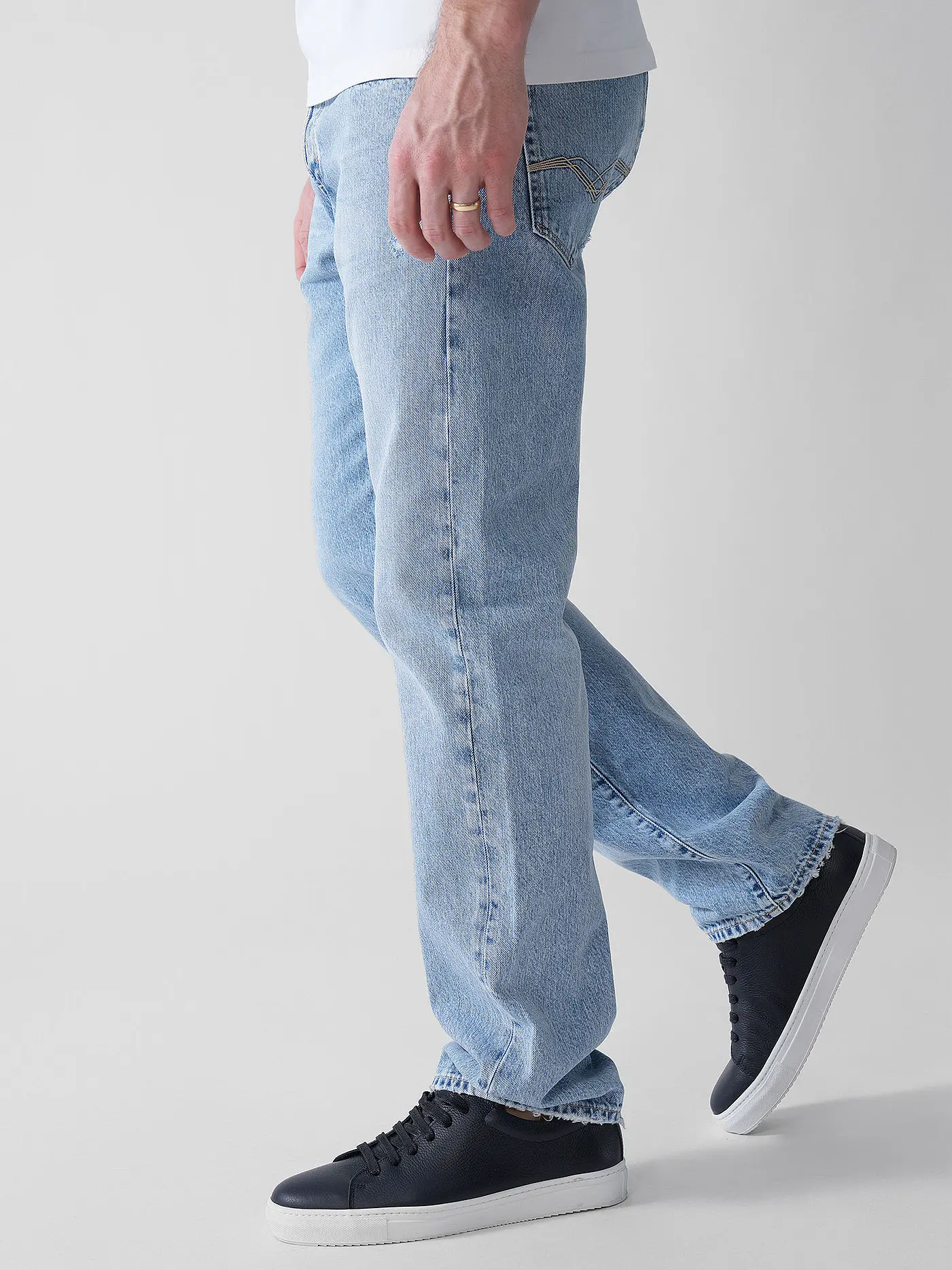 REPLAY | Jeans Tapered Fit DERICK  | hellblau