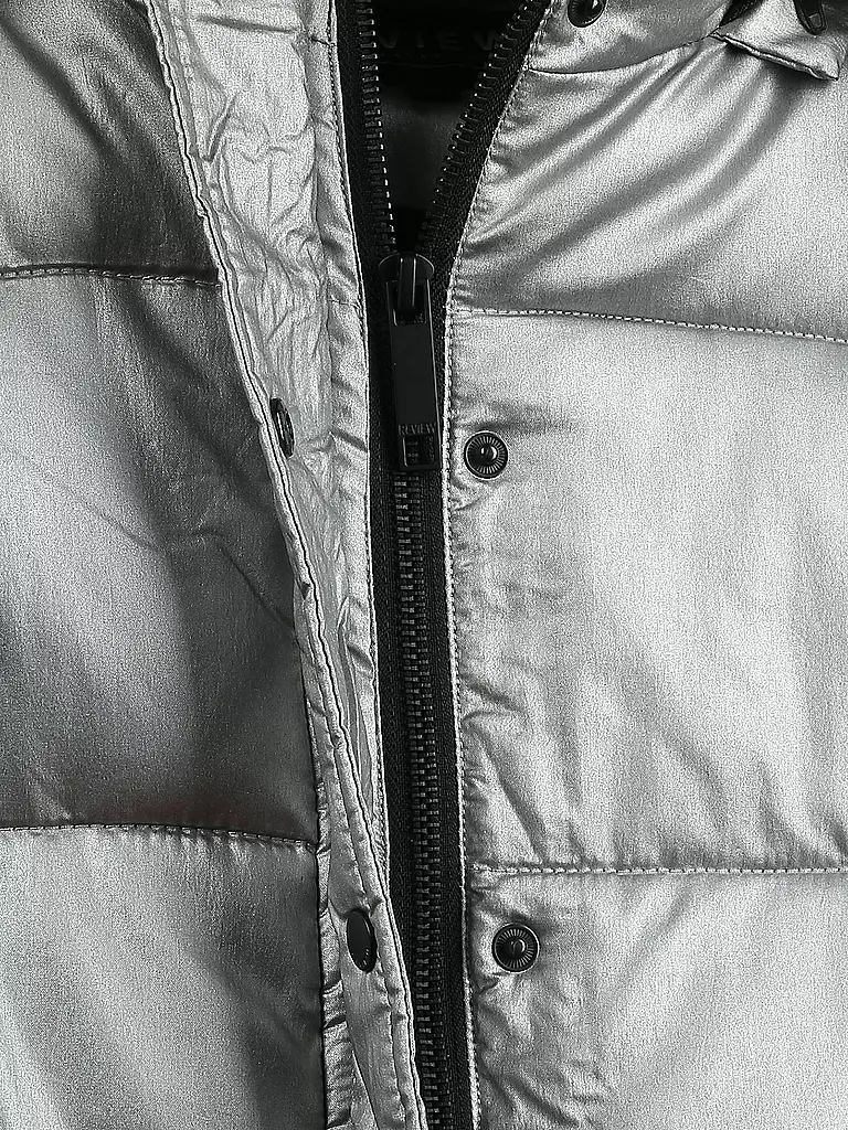 REVIEW | Steppjacke | silber