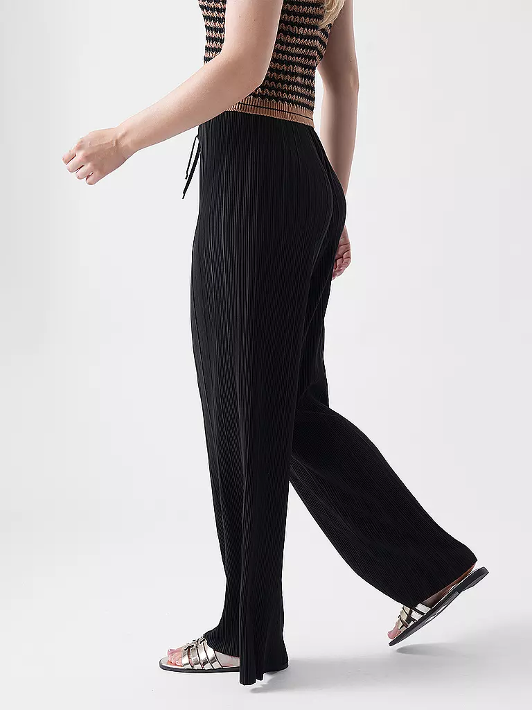 S.OLIVER | Marlenehose  | schwarz