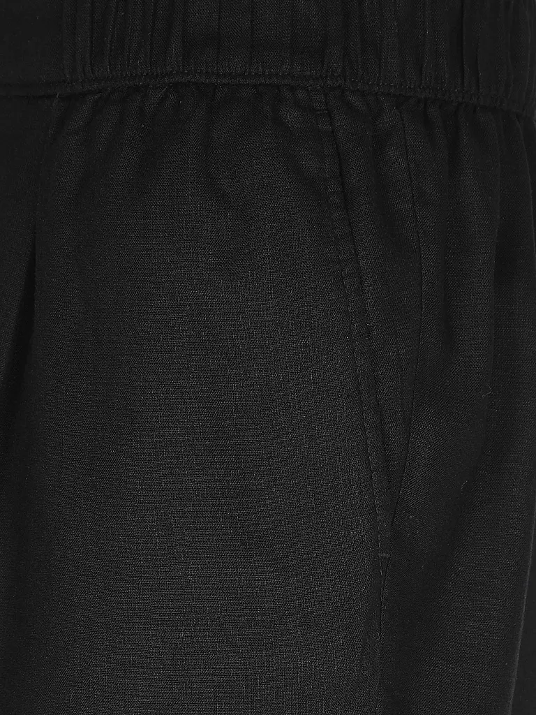 S.OLIVER | Shorts | schwarz